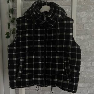 Zara Black Plaid Puffer Vest Jacket